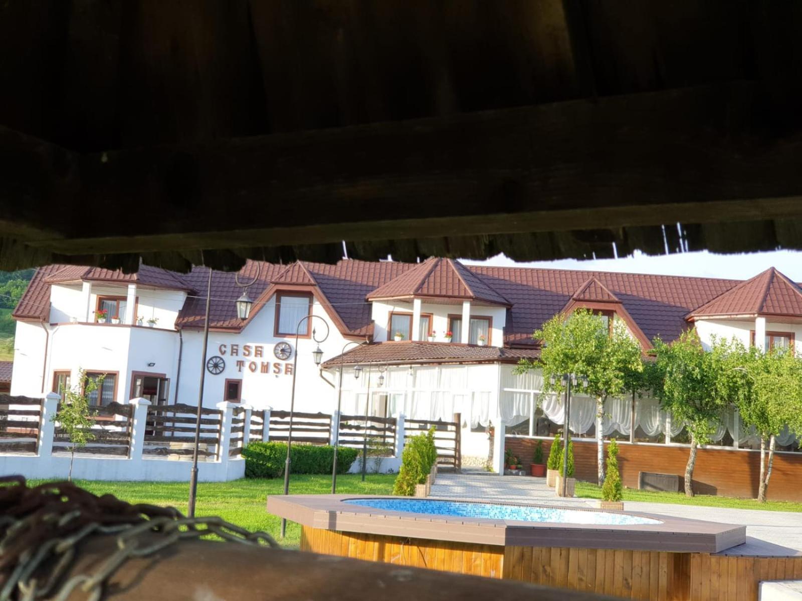 Casa Tomsa Bed & Breakfast Rozavlea Luaran gambar